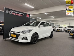 Hyundai i20 - 1.0 T-GDI Comfort/ NL auto/ Achteruitrijcamera/ Parkeersensoren achter/ Handgeschakeld