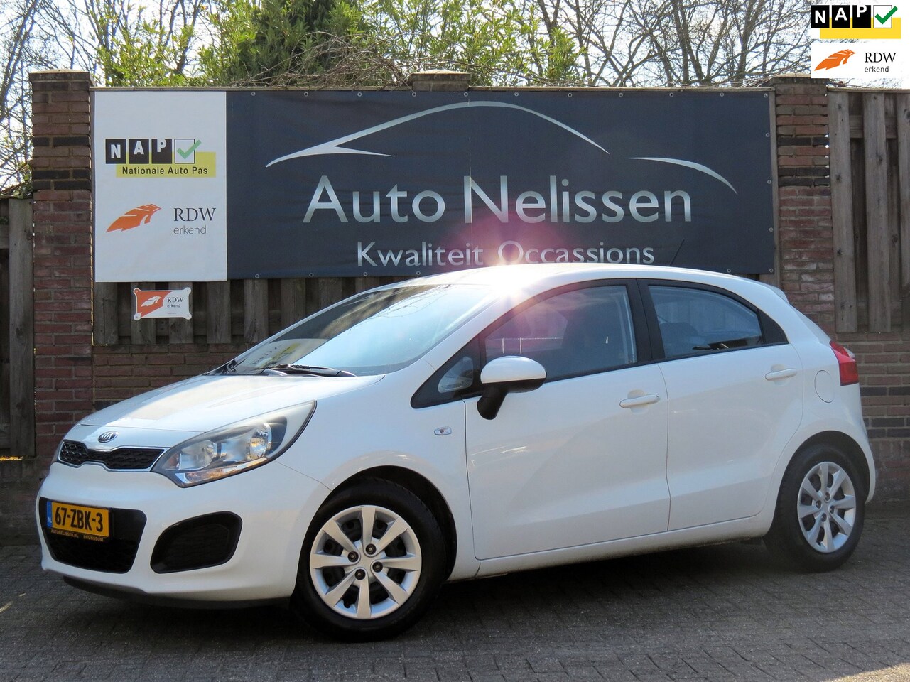 Kia Rio - 1.2 CVVT 5-DEURS Comfort Pack | AIRCO | PARKEERSENSOREN | NAP | - AutoWereld.nl