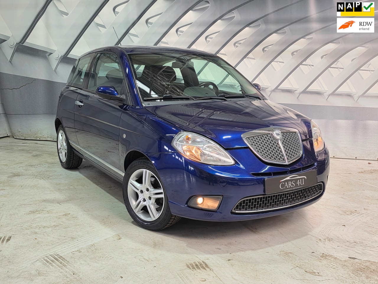 Lancia Y(psilon) - Ypsilon 1.4 Oro airco - AutoWereld.nl