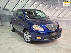 Lancia Y(psilon) - Ypsilon 1.4 Oro airco