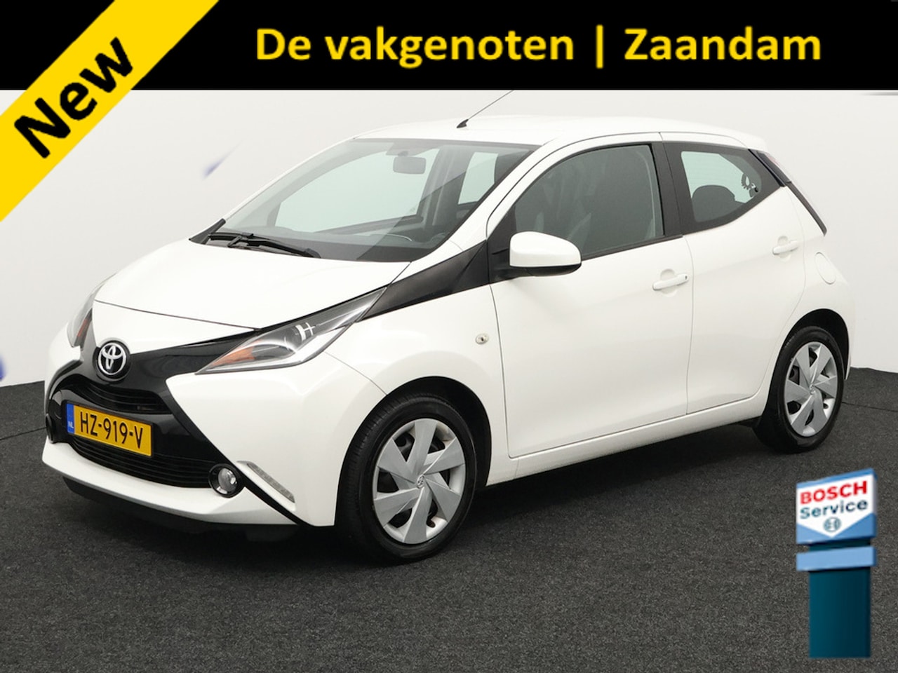Toyota Aygo - 1.0 VVT-i x-play Bluetooth, Buitenspiegels elektrisch verstel- en verwarmbaar, Elektronisc - AutoWereld.nl