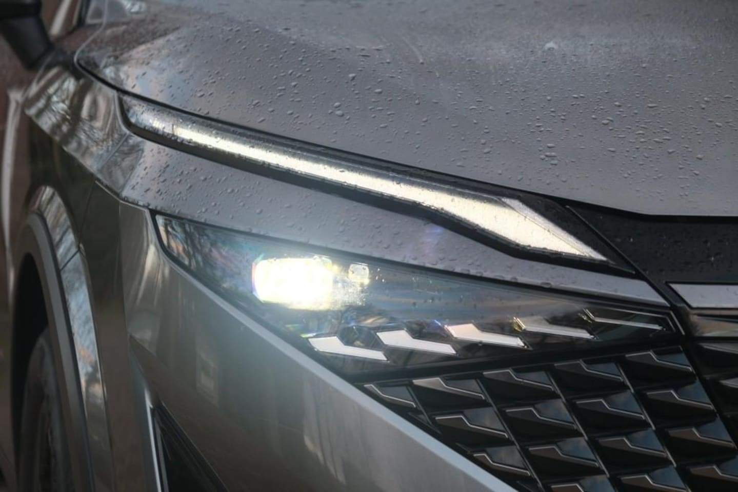 Nissan Qashqai - 1.3 MHEV 158pk Xtronic N-Connecta | Navi | App Connect | Adaptive Cruise | Panoramadak | K - AutoWereld.nl