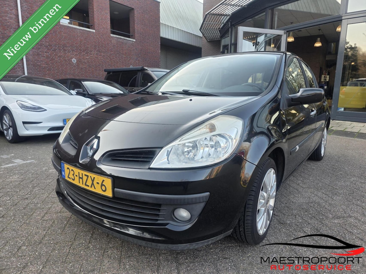 Renault Clio - 1.2 | 1e eigenaar | NL auto | Airco | APK 01-2027 | 196.000 km | €2500 - AutoWereld.nl