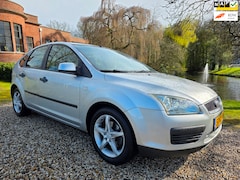 Ford Focus - 1.6-16V Champion AIRCO/cruise