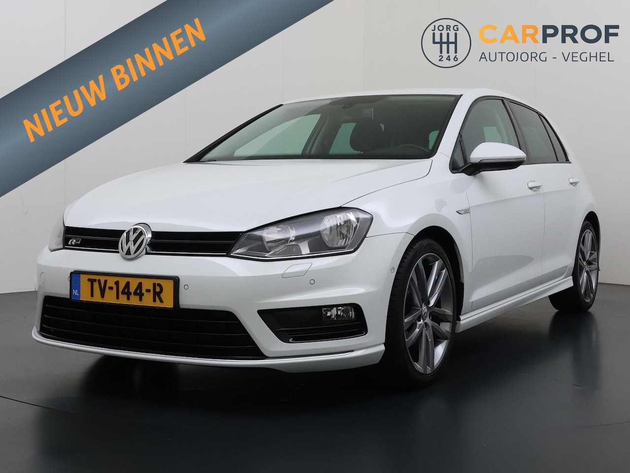 Volkswagen Golf - 1.2 TSI CUP Edition R-Line | Navigatie | LMV | - AutoWereld.nl