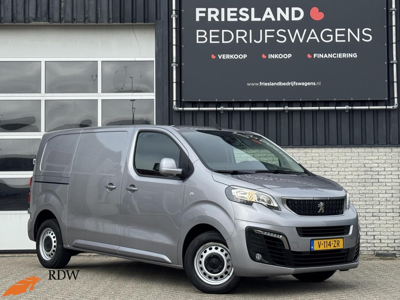 Peugeot Expert - Bestel 2.0 BlueHDI 120 Standard Premium - AutoWereld.nl
