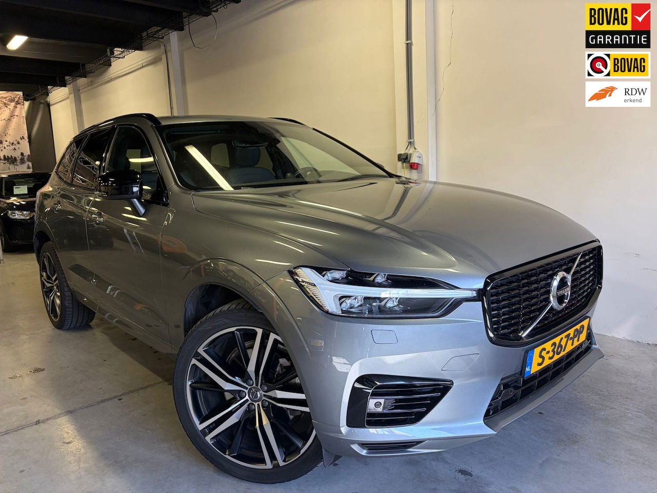 Volvo XC60 - 2.0 Recharge T6 AWD R-Design |Adaptieve cruise|PANO|Bowers & Wilkins|Winterpack - AutoWereld.nl