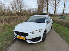CUPRA Leon - 1.4 e-Hybrid Adrenaline | Carplay | Camera | Keyless