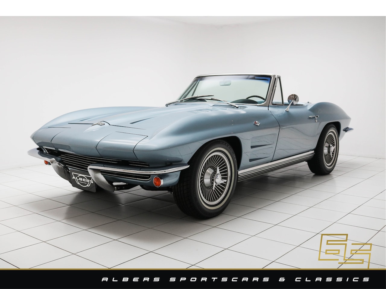 Corvette C2 - Sting Ray Convertible Body-off restored - Power steering - 365 HP - 4-Speed - AutoWereld.nl