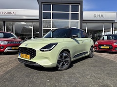 Suzuki Swift - 1.2 Smart Hybrid 83pk Style | Trekhaak | All season banden |