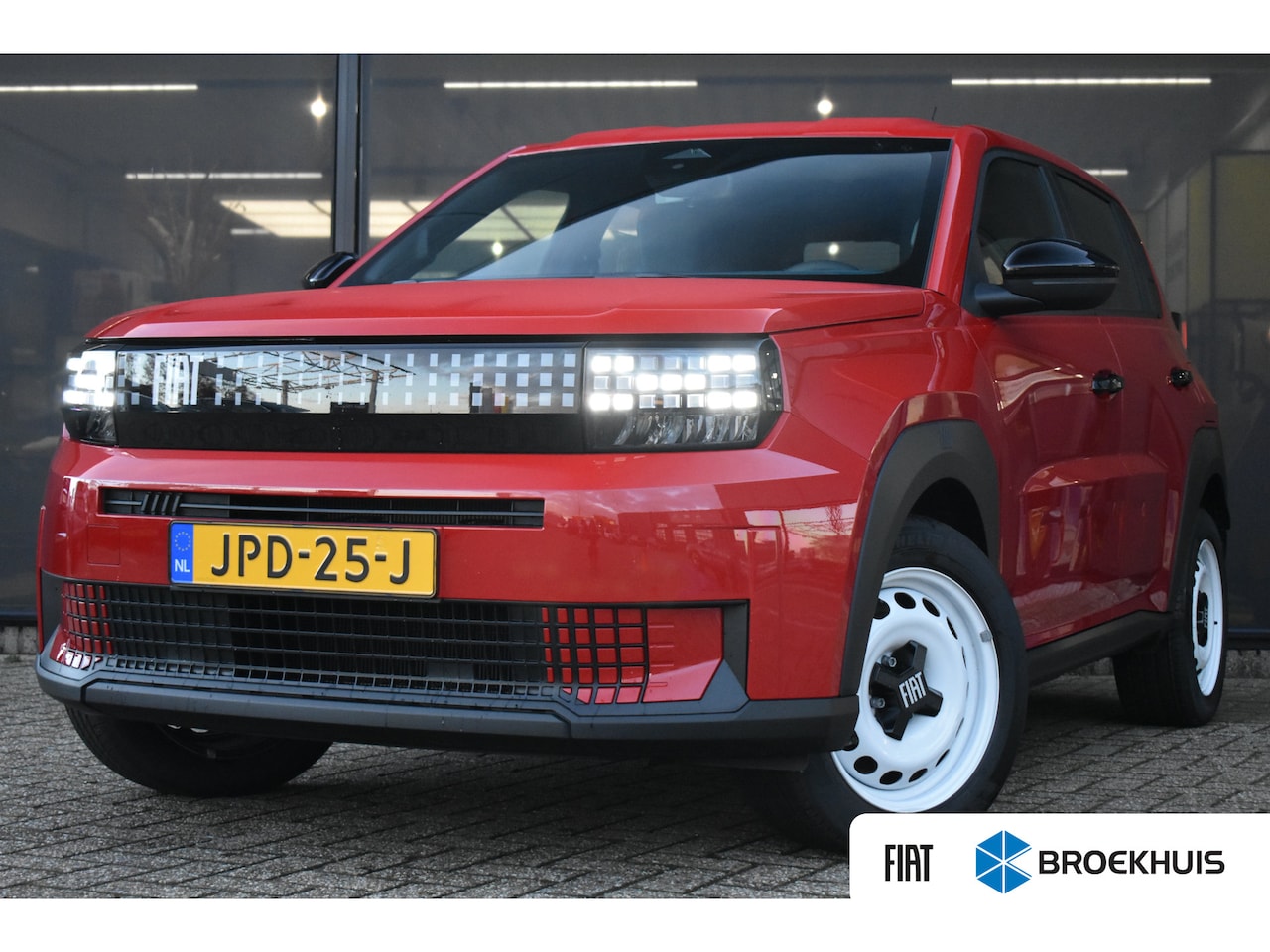 Fiat Grande Panda - RED 11kW 44 kWh DEMO-DEAL! | Navigatie by App | Parkeersensoren v/a | Cruise Control | Ful - AutoWereld.nl