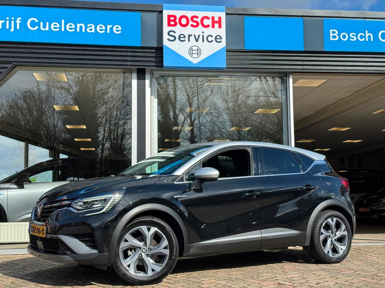 Renault Captur - 1.6 E-Tech Hybrid 145 R.S. Line Trekhaak afn. / Groot navi / All Season / Adapt Cruise / S - AutoWereld.nl