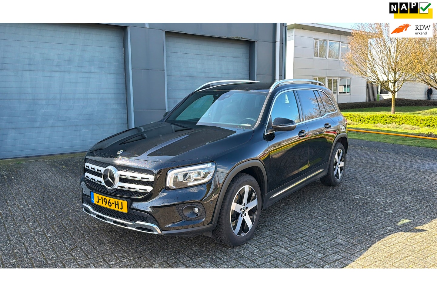 Mercedes-Benz GLB - 200 d Business Solution Luxury 2020 Automaat dealer onderhouden - AutoWereld.nl
