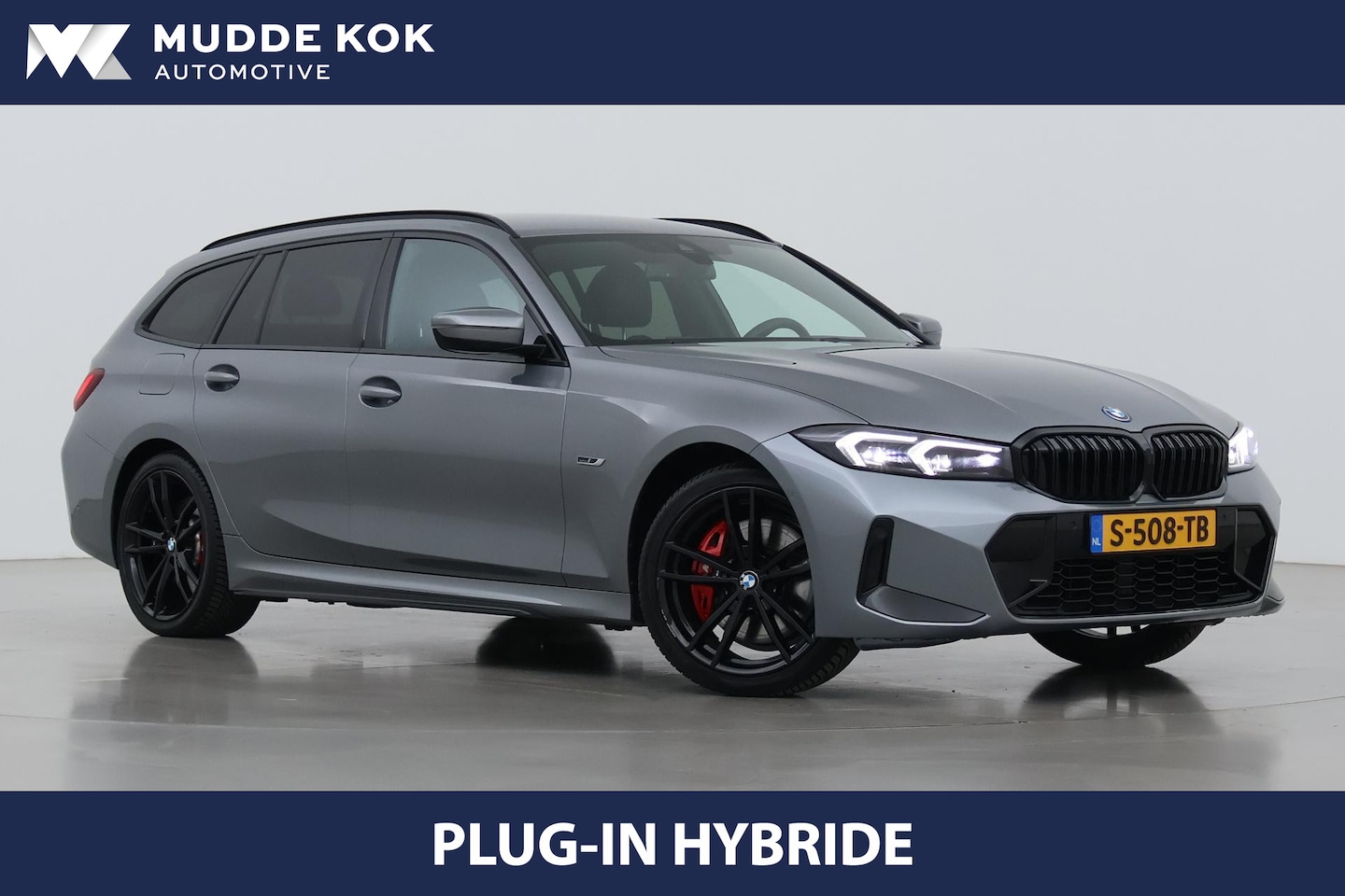 BMW 3-serie - 320e | M-Sport | Head-Up | Trekhaak | Vol-Leder | Getint Glas | Camera | BLIS - AutoWereld.nl
