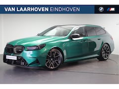 BMW 5-serie Touring - M5 Automaat / Panoramadak / Trekhaak / Stoelventilatie / Bowers & Wilkins / Comfort Access
