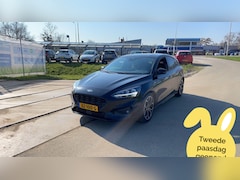 Ford Focus - 1.0 EcoBoost ST Line Business Half Leder | Design Pack | 18" Velgen