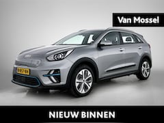 Kia e-Niro - DynamicLine 64 kWh | Navigatie | Climate Control | Cruise Control | Parkeer Sensoren | Cam