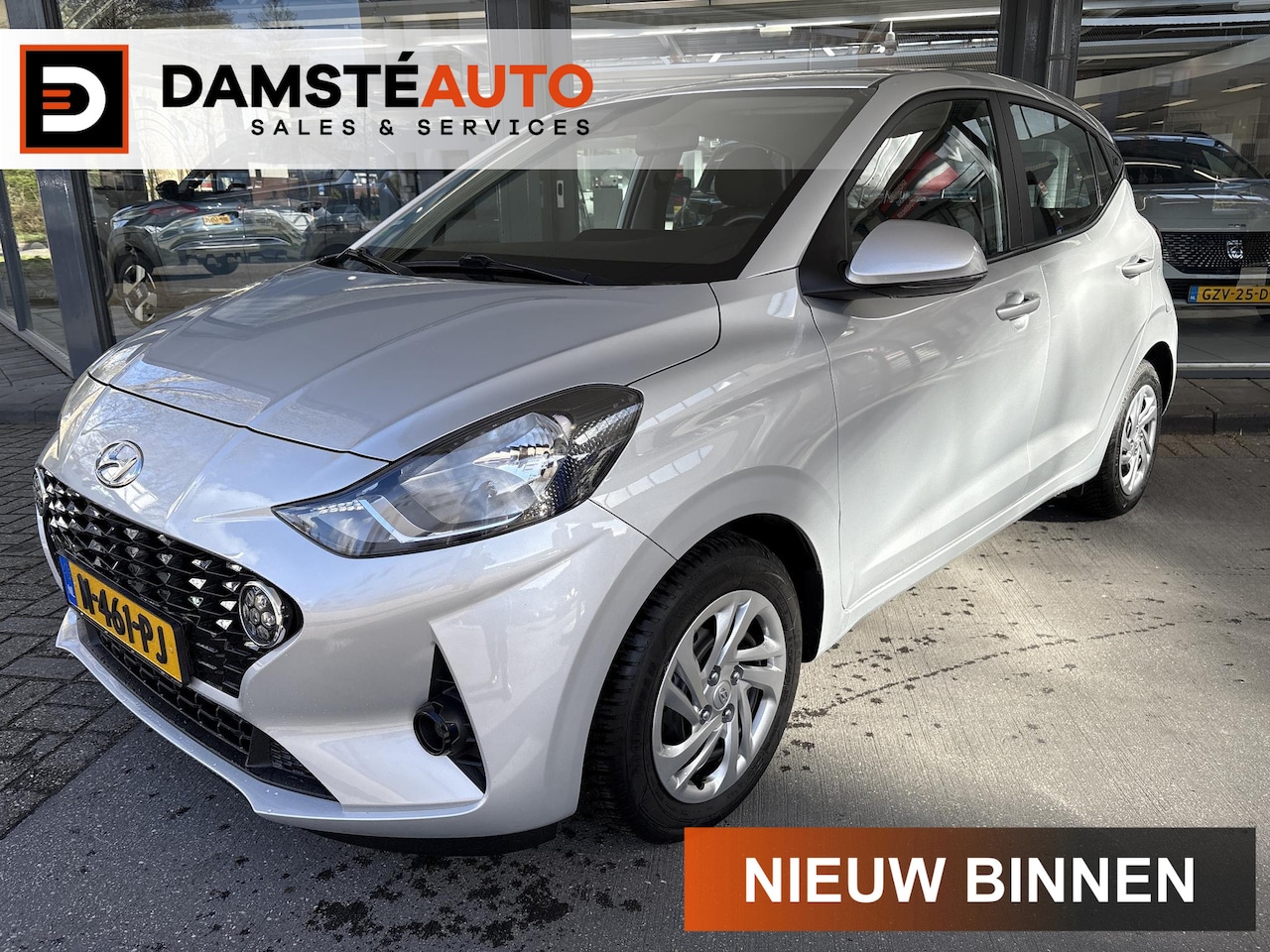 Hyundai i10 - 1.0 Comfort Smart .Opties: Camera en Navigatie All season banden - AutoWereld.nl