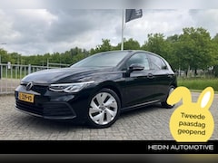 Volkswagen Golf - 1.5 eTSI 150PK R-Line Automaat