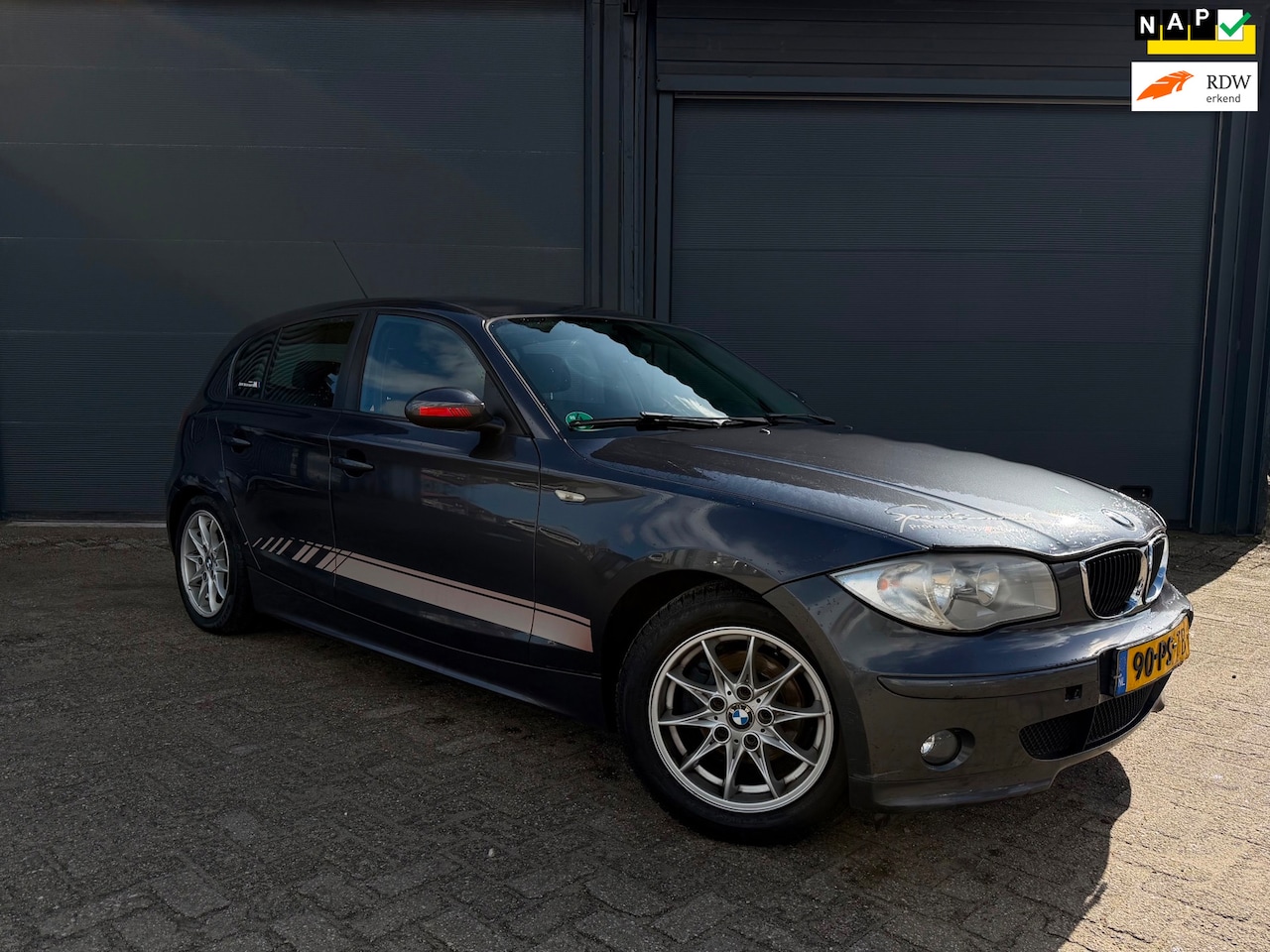BMW 1-serie - 116i | NWE APK | Airco | Sportline | CarPlay | - AutoWereld.nl