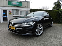 Volkswagen Arteon Shooting Brake - 2.0 TSI R-Line Business+ - 140Kw/190PK - ACC - Trekhaak - Digitale Cockpit - Apple CarPlay