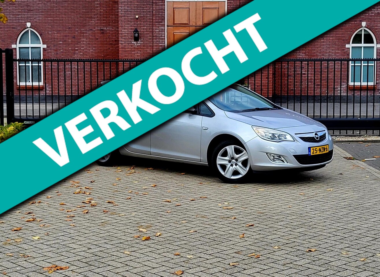 Opel Astra Sports Tourer - 1.4 Edition / Airco / Nieuwe Apk / Parkeersensor / Nap - AutoWereld.nl