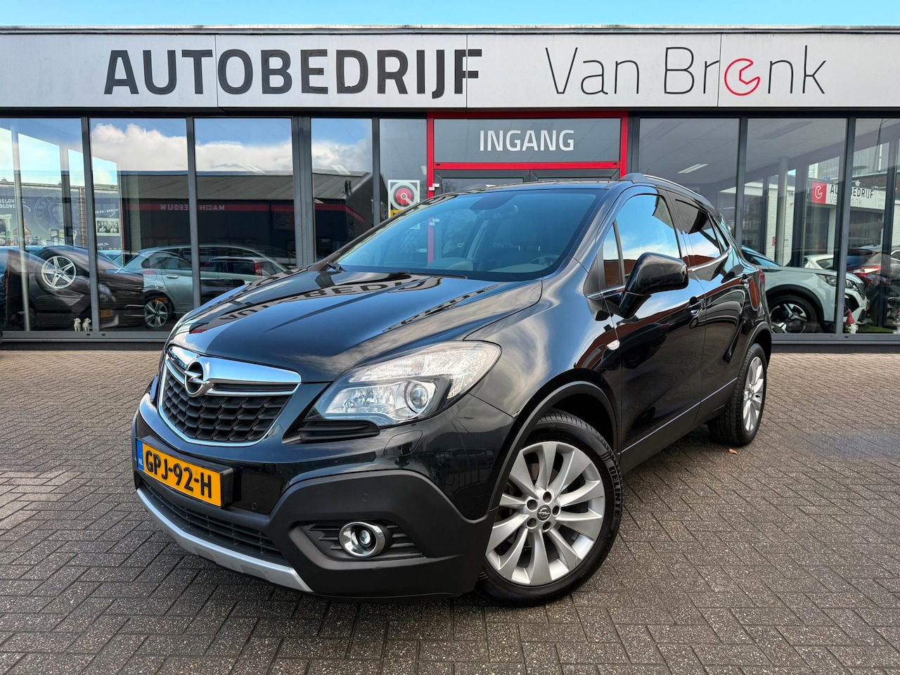 Opel Mokka - 1.4 T Innovation | PDC V+A | Camera | Stuur/stoelverwarming | Trekhaak - AutoWereld.nl