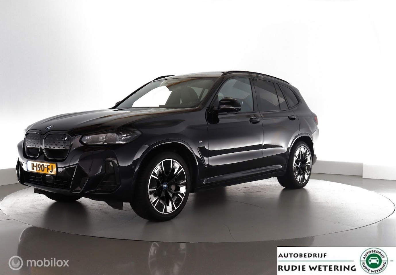 BMW iX3 - High Executive 80 kWh M-Sport pano|leer|led|cam|H/K|hud|acc|lmv20 - AutoWereld.nl