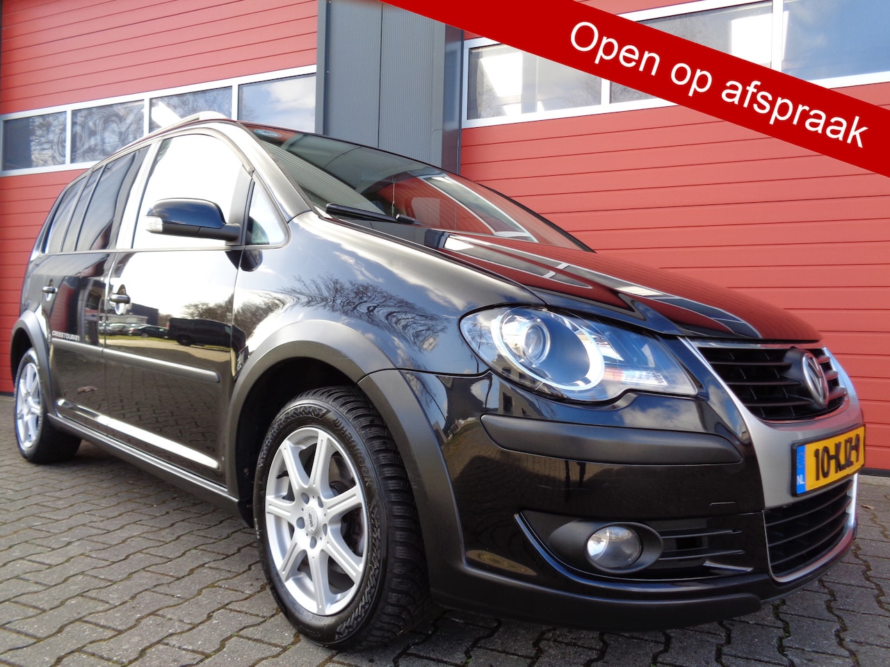 Volkswagen Touran Cross - 1.4 TSI 140PK Clima Cruise LMV Trekhaak NL-Auto 2E-Eigenaar Hoge-Zit - AutoWereld.nl