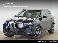 BMW X5 - xDrive50e M-Sport | Panorama | Trekhaak | Autobahnassistent | Comfortzetels Harman Kardon