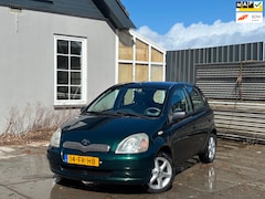 Toyota Yaris - 1.3-16V VVT-i Sol | Nieuwe APK | Automaat | NAP | El. Ramen | Sportvelgen | 5-drs | Rijdt