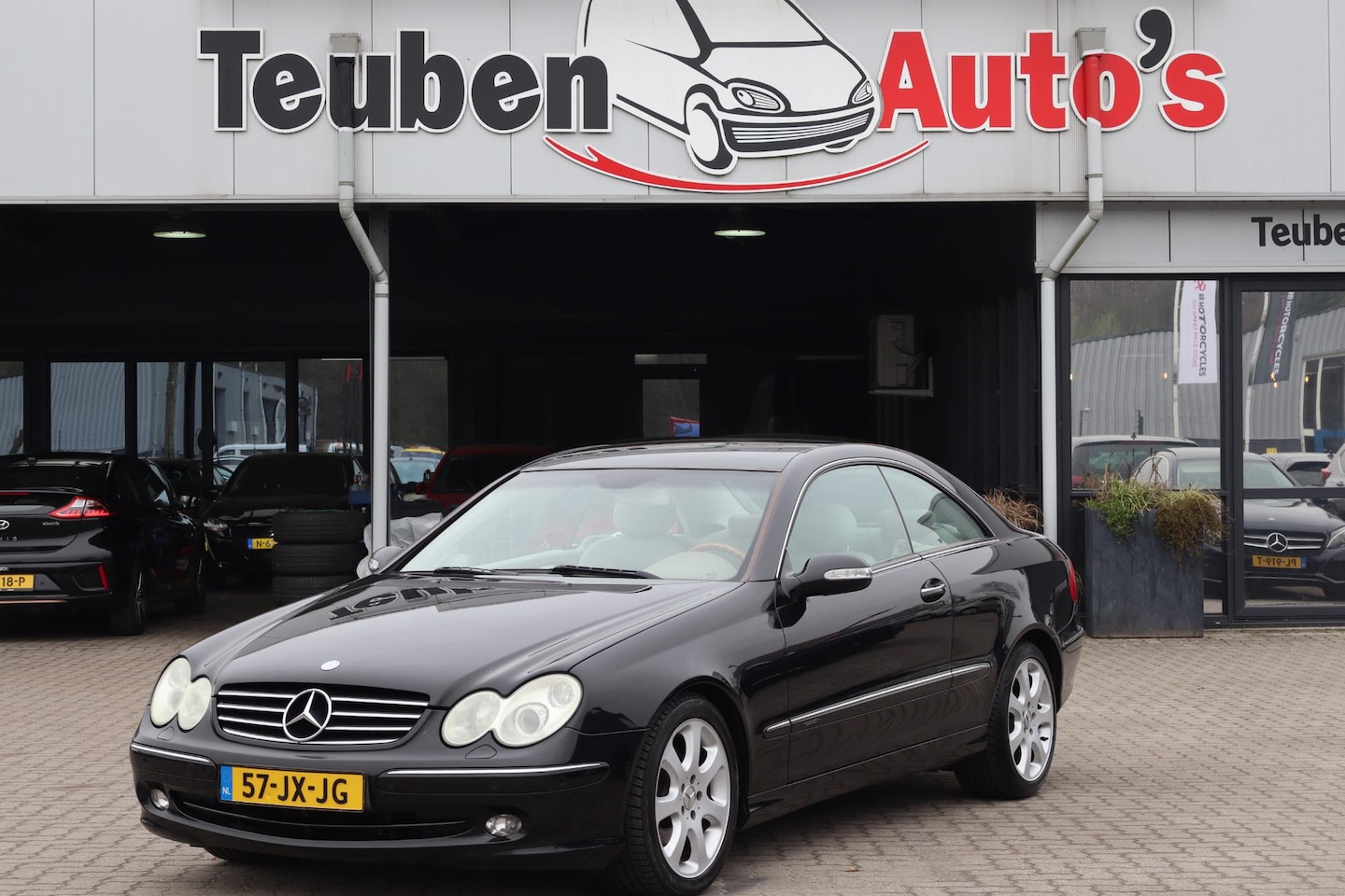 Mercedes-Benz CLK-klasse Coupé - 240 Elegance Lederen interieur, Cd wisselaar, Radio cd speler, Airco, Climate control - AutoWereld.nl