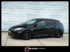 Ford Focus - 2.0 EcoBoost ST-2 250Pk Leer Recaro Milltek