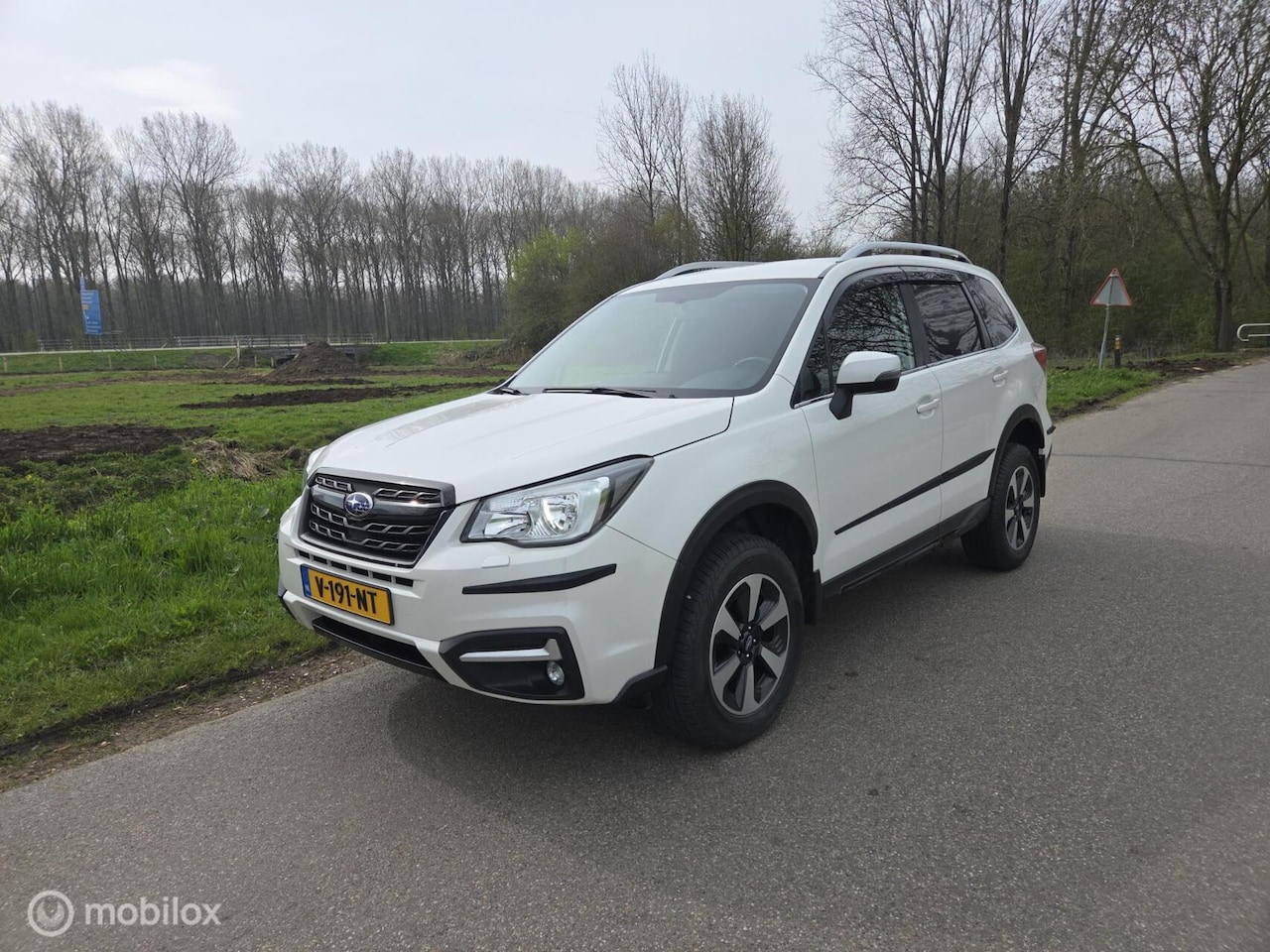 Subaru Forester - 2.0 D Comfort 2.0D Comfort - AutoWereld.nl