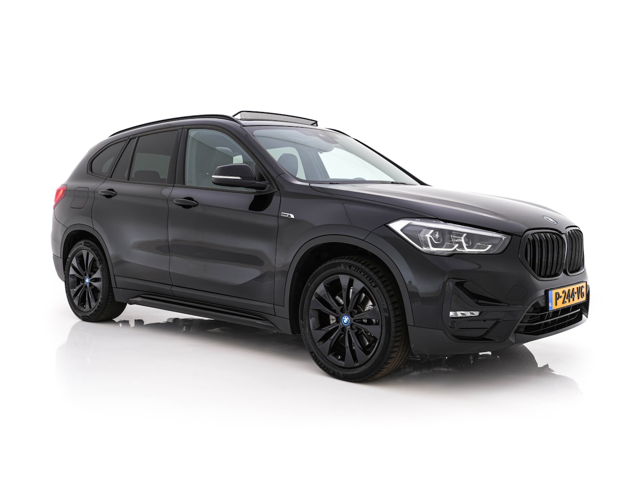 BMW X1 - xDrive25e Sportline Business Edition Plus (Plug-In) (INCL-BTW) Aut. *PANO | LEATHER | FULL - AutoWereld.nl