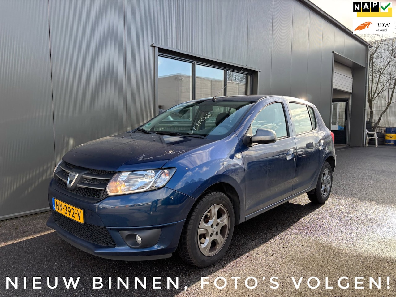 Dacia Sandero - TCe 90 10th Anniversary / Airco / Radio! - AutoWereld.nl