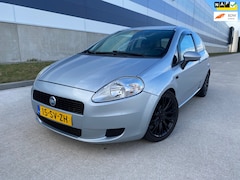 Fiat Grande Punto - 1.2 Sportsound APK 4-27/NAP/ELEK.RMN