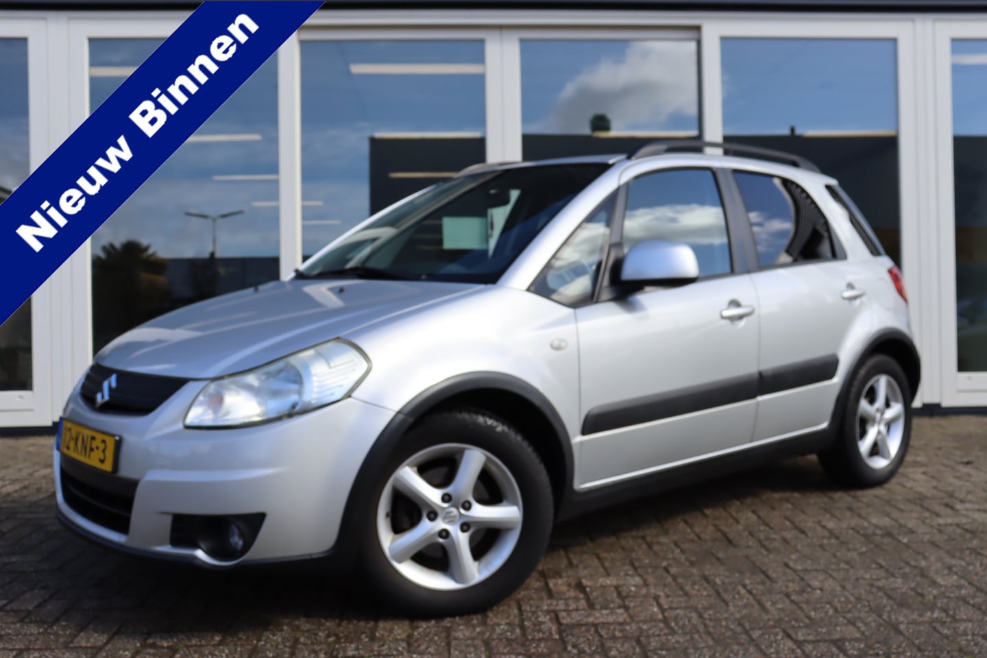 Suzuki SX4 - 1.6 Shogun 1.6 Shogun, Airco, Trekhaak, Prijs Is Rijklaar Inclusief 6 Maanden Garantie - AutoWereld.nl