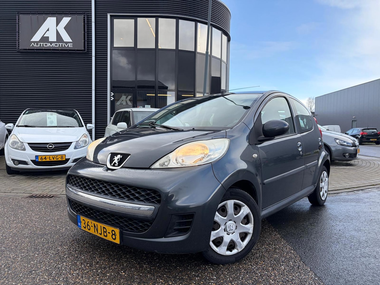 Peugeot 107 - 1.0-12V XS/NWE koppeling/Airco/Nette auto/ - AutoWereld.nl