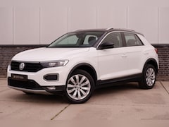 Volkswagen T-Roc - 1.5 TSI Sport | Pano | Trekhaak | LED | Carplay | Camera | Virtual Cockpit | PDC