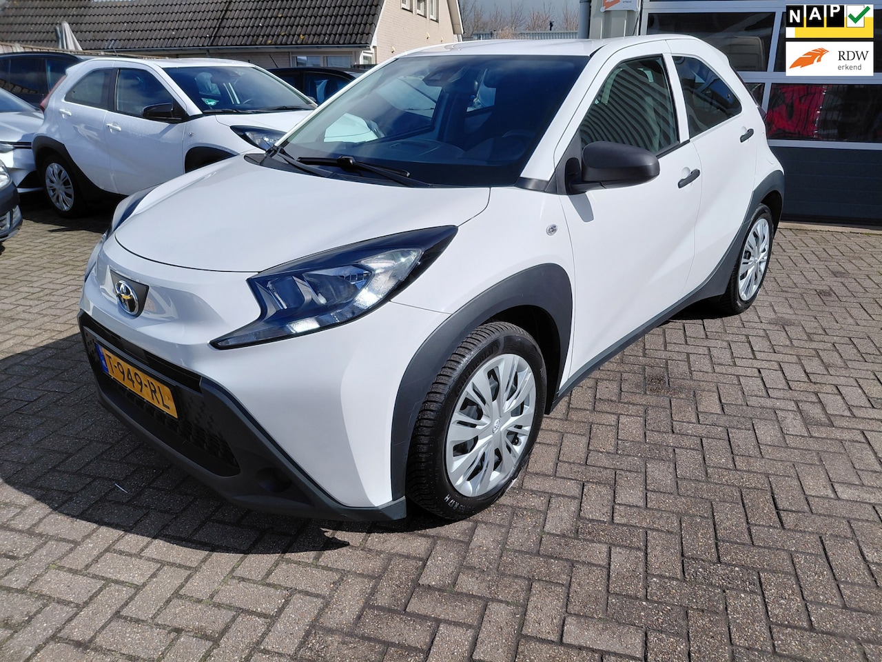 Toyota Aygo X - 1.0 VVT-i MT 1.0 VVT-i MT - AutoWereld.nl