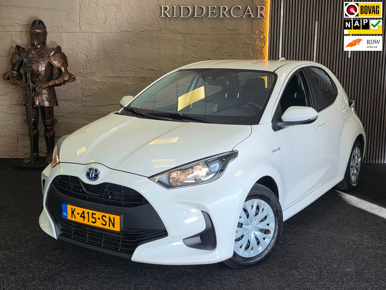 Toyota Yaris - 1.5 Hybrid Active|GARANTIE|NAP|1E EIG|ACC|CAMERA|NAVI|BLUETOOTH - AutoWereld.nl