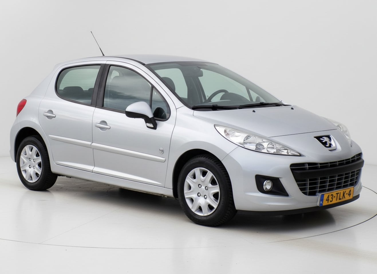 Peugeot 207 - 1.4 VTi Urban Move|Cruise|Airco|Trekhaak - AutoWereld.nl