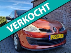 Renault Clio - 1.2-16V Authentique