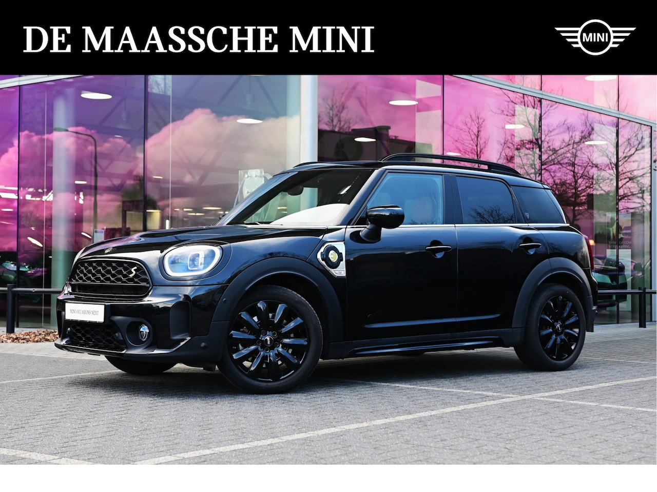 MINI Countryman - Cooper SE ALL4 Automaat / LED / Comfortstoelen / Comfort Access / Park Assistant / Stoelve - AutoWereld.nl