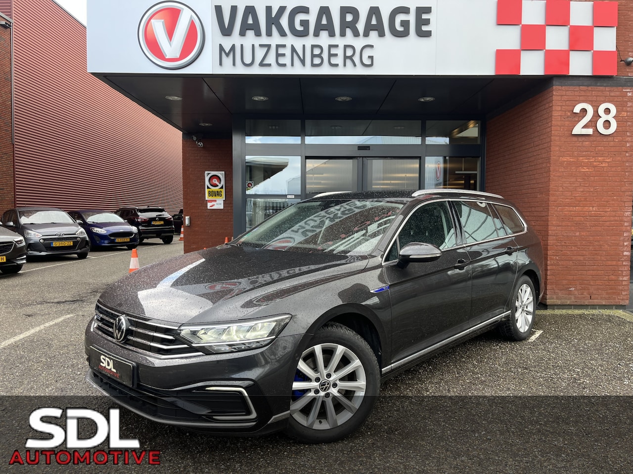 Volkswagen Passat Variant - 1.4 TSI PHEV GTE Business // ERGO COMFORT // NAVI // CAMERA // CLIMA // DODEHOEK // ADAPTI - AutoWereld.nl