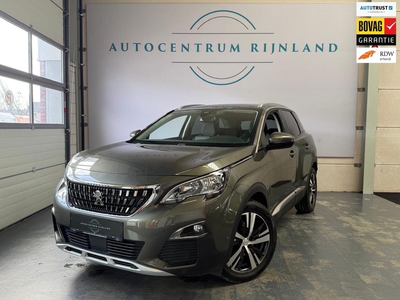 Peugeot 3008 - 1.2 PureTech Blue Lease Premium 1.2 PureTech Blue Lease Premium Navi, Camera - AutoWereld.nl