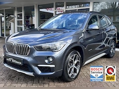 BMW X1 - sDrive18i xLine Leer, Pano, Climat, Navi, Bluetooth, Pdc, LM