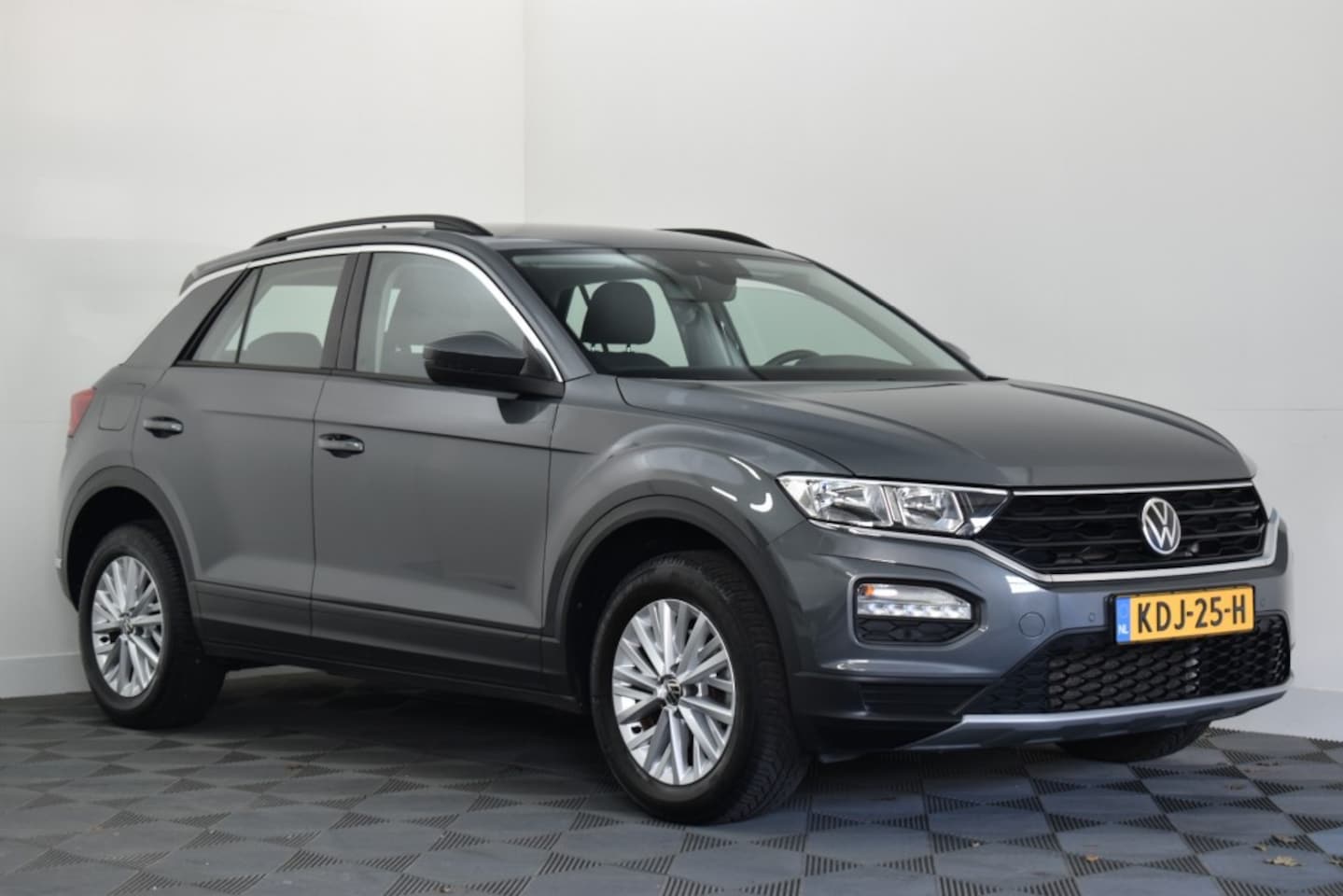 Volkswagen T-Roc - 1.0 TSI Style 1.0 TSI 110PK STYLE - AutoWereld.nl