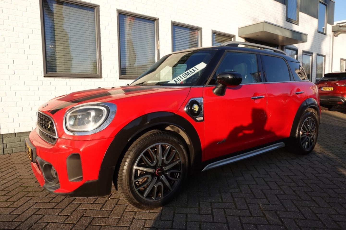 MINI Countryman - 2.0 CO.S E ALL4 CHILI PLug In Hybrid  JCW Wheels - AutoWereld.nl